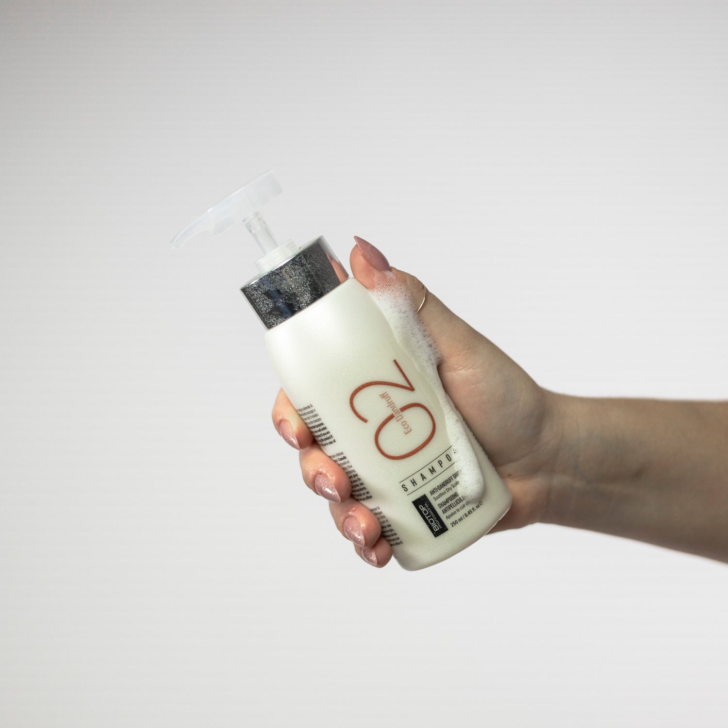 02 Shampoo anticaspa ecológico