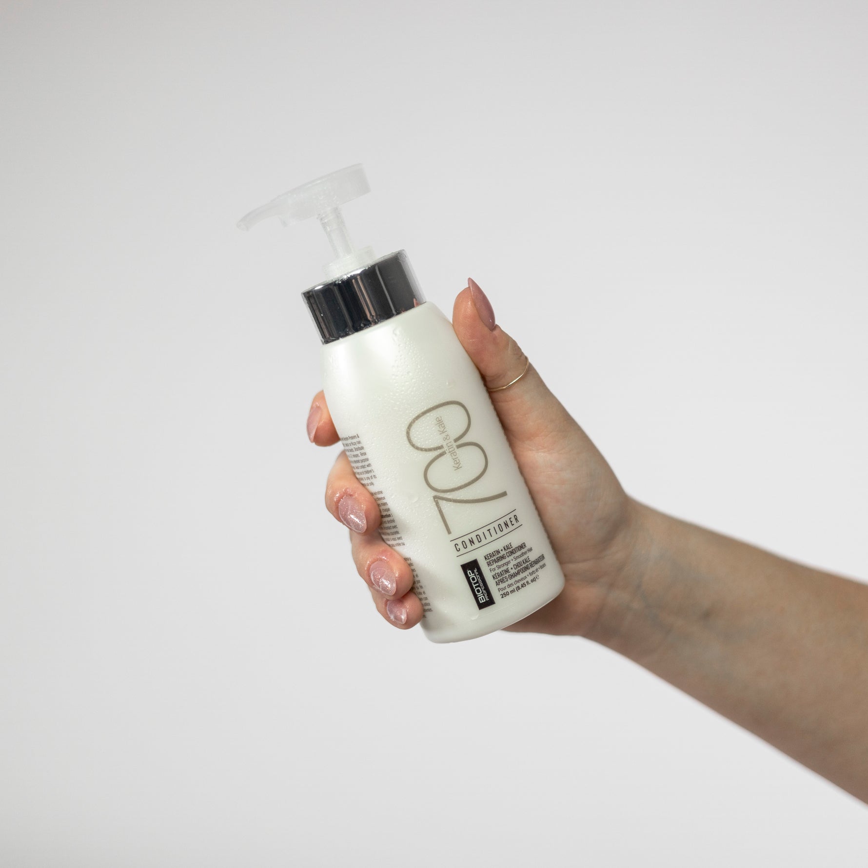 700 Keratin & Kale Conditioner